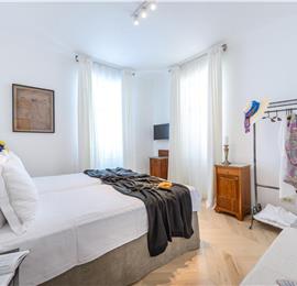 4 Bedroom Villa with Pool in Dubrovnik City, sleeps 8